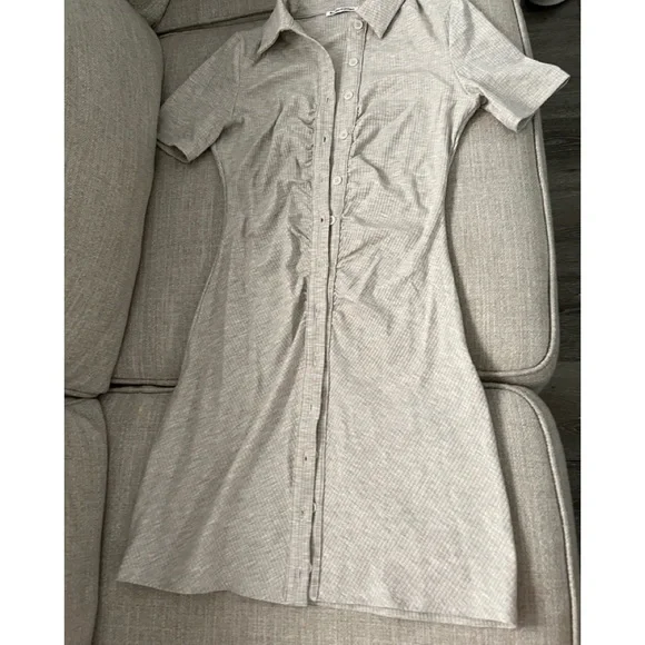 Reformation Lennon dress - Picture 2 of 3